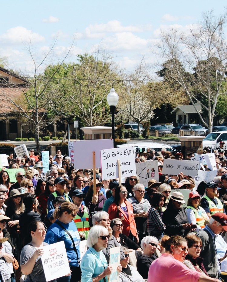 C6D9E7F2-FBC3-4ACF-A516-2AB040CE2285